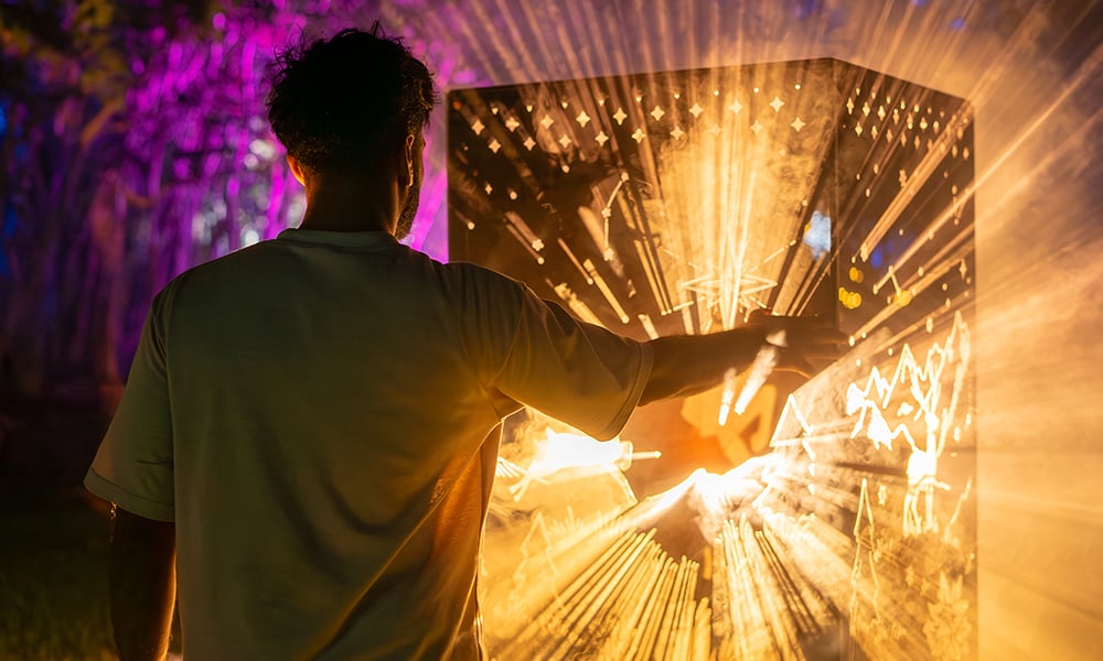 Explore_Thumbnail_Shards-of-Light