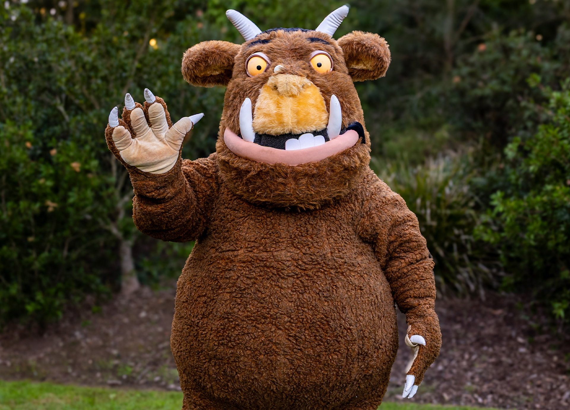 GruffaloComp-Header-Mobile